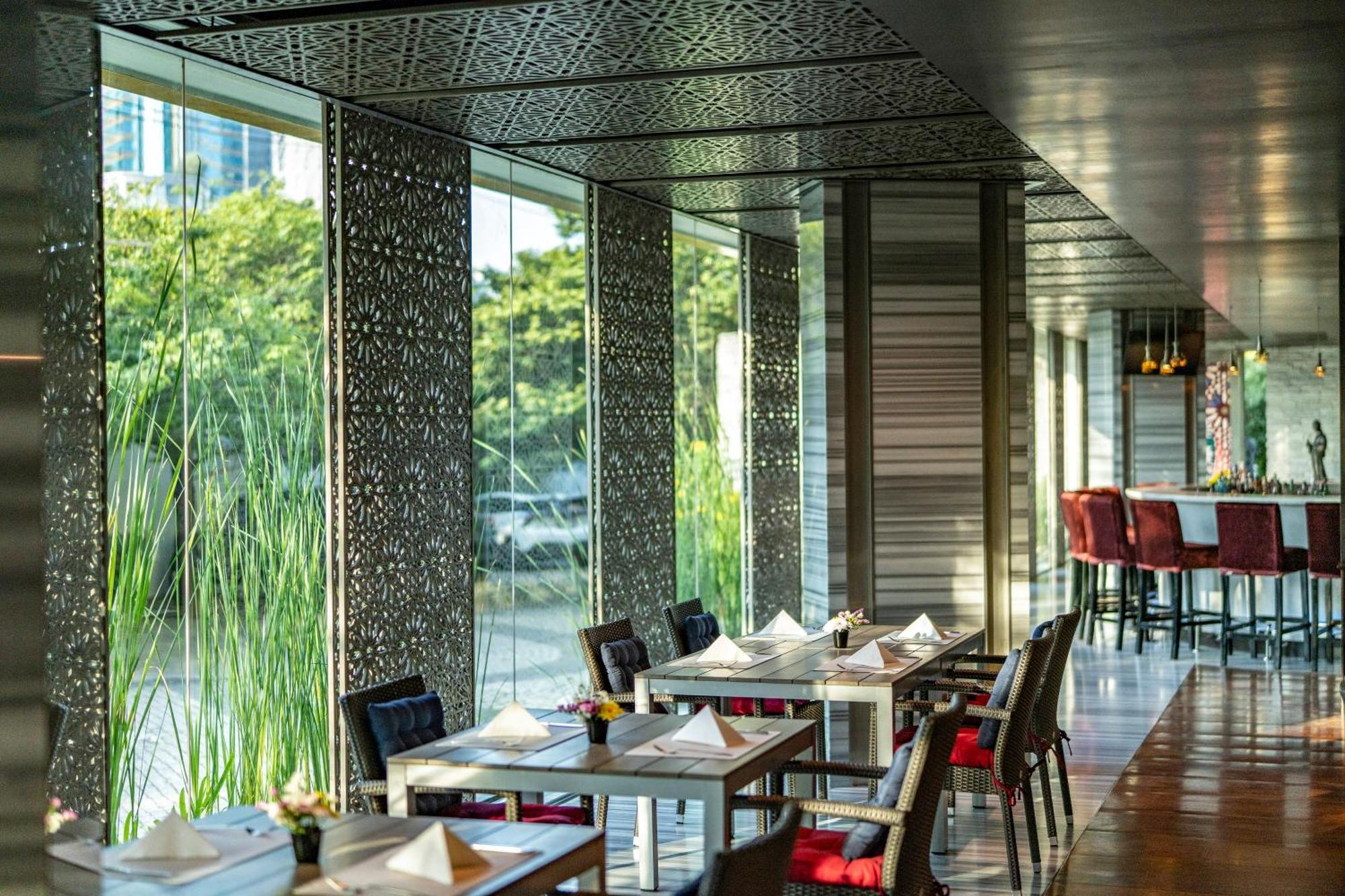 Tui Blue Maduzi Hotel Бангкок Экстерьер фото